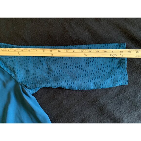 Van Heusen Womens Large Blue Blouse with Textured Sleeves - Picture 7 of 9